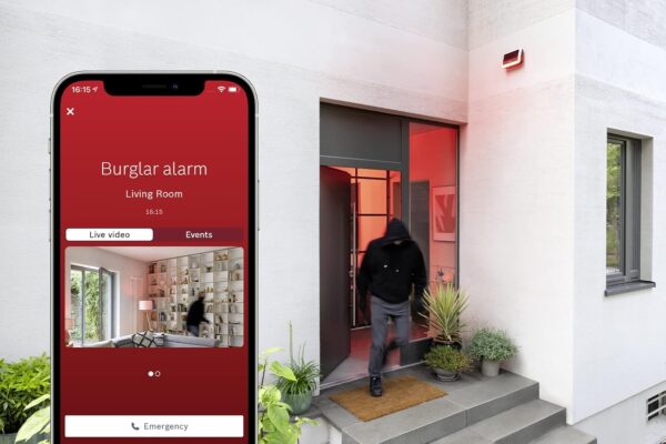 Bosch Smart Home Outdoor Siren, Wireless Alarm System, Warns by 3-Fold Alarm Audible, Visible and Via Push Notification White - Image 6